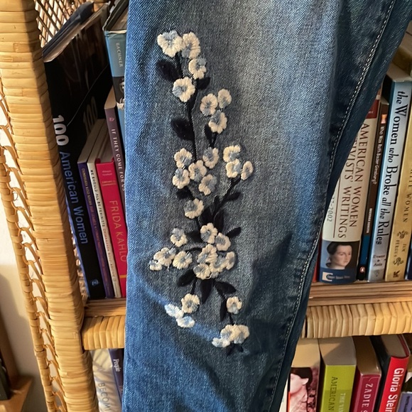 Adorable Embroidered Jeans - Picture 3 of 6